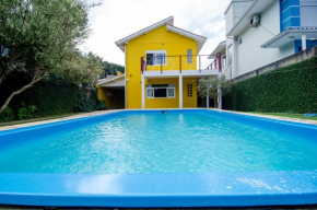 Casa com piscina privativa na Barra da Lagoa P506